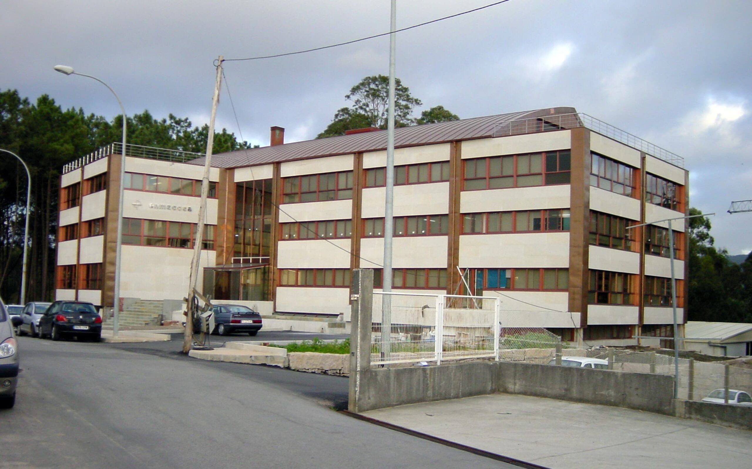 Edificio de Oficinas en Sanxenxo ENMACOSA 001